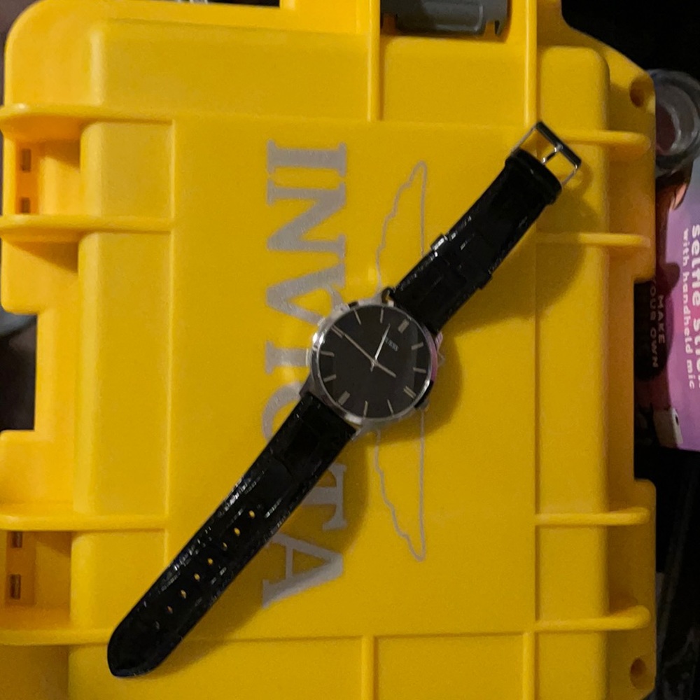 Guess Watch